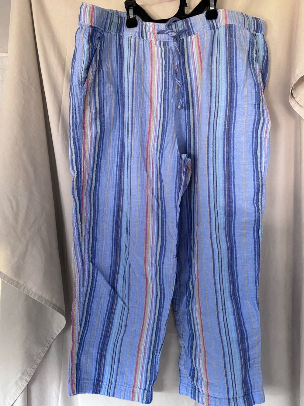 Striped Light Blue Cotton Capris — Women's Casual Pull-On Pants